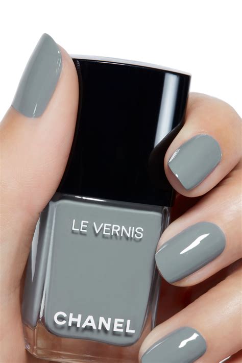 chanel le vernis in washed denim